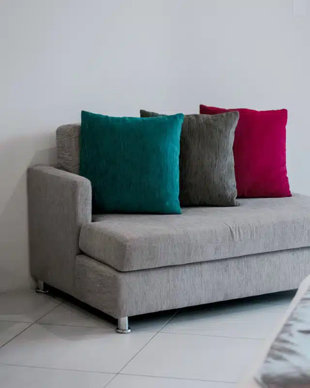 Obrasur - Reformas en Huelva 15 home remodeling sofa