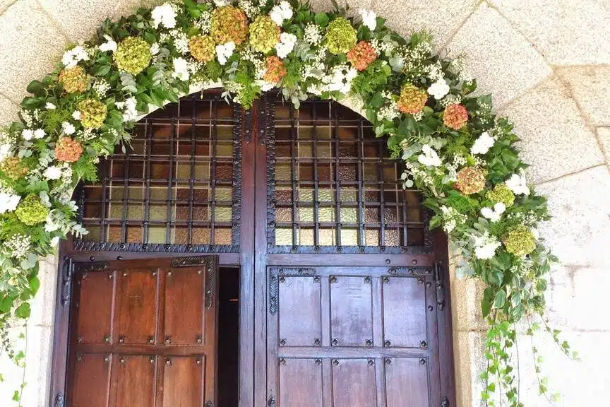 arreglo de puertas de madera en huelva restaura su belleza hoy mismo