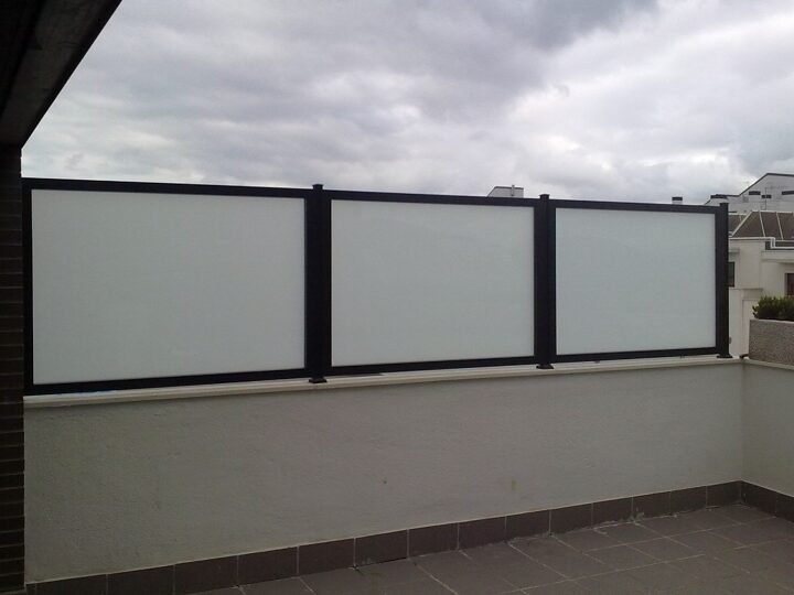 carpinteria de aluminio y pvc para mamparas divisorias en huelva calidad y eficiencia