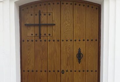 carpinteria de puertas de madera en huelva expertos en diseno y fabricacion