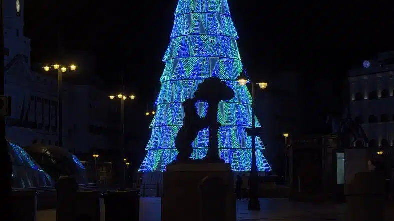 Instalación de puntos de luz en Huelva: ¡Ilumina tu hogar con nuestros servicios! 2 instalacion de puntos de luz en huelva ilumina tu hogar con nuestros servicios
